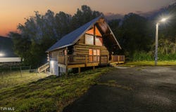 8407 Highway 19e, Roan Mountain, TN 37687