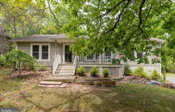 166 LAKE HOLIDAY ROAD, CROSS JUNCTION, VA 22625