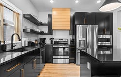 355 Poolside Pass, Hollister, MO 65672
