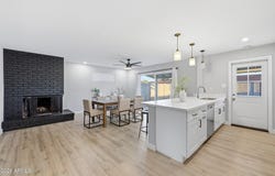 7 E BALBOA Drive, Tempe, AZ 85282