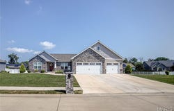 8909 Rock Creek Drive, St Jacob, IL 62281