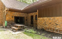 26266 E County Road 700 N Highway, Easton, IL 62633