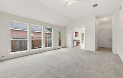 116 Blue Ridge Trl, Elgin, TX 78621