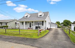 423 Victoria Street, Washington Twp, PA 15012