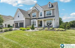 3334 Coventry Drive, Lower Macungie Twp, PA 18062