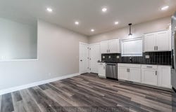 1044 Vandervoort Ave, Grand Island, NE 68801