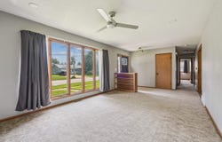 828 E Butler St Street, Manchester, IA 52057