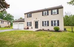 10 Guaymar Circle, Rochester, NY 14624