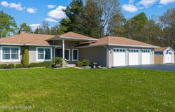 31 Wright Way, Nicholson, PA 18446