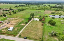 1035 Pine Meadow Road, Seguin, TX 78155