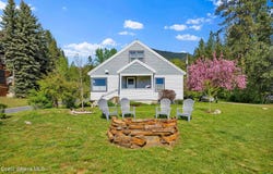 104 School Rd, Hope, ID 83836