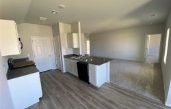 928 S Bear Lane, Mustang, OK 73064