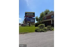 1310 LINCOLN WAY E, CHAMBERSBURG, PA 17202