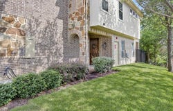 1017 Brook Hollow Drive, Euless, TX 76039