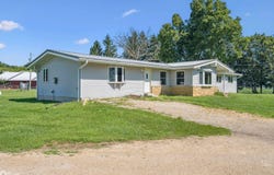 8707-8713 Riverside Road, Darlington, WI 53530