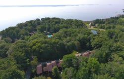 10 Harbor Drive, Lincolnville, ME 04849