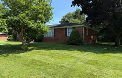 5074 Oakvale Street SW, Canton, OH 44706