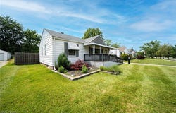 5132 Chestnut Hill Drive, Willoughby, OH 44094