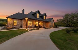 2125 Canyon Wren Loop, Graford, TX 76449