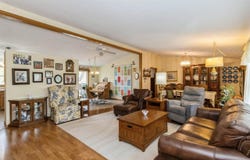 3334 NW Black Hawk Ave, Oxford, IA 52322