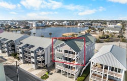 402 Carolina Beach Avenue S, Carolina Beach, NC 28428