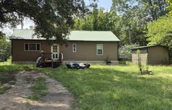 12 Craig St, Hooks, TX 75561