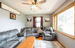 820 Hillview Drive, Marion, IA 52302