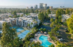 5565 Canoga Avenue, Woodland Hills, CA 91367