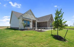 360 Big Bend Trail, Valley View, TX 76272
