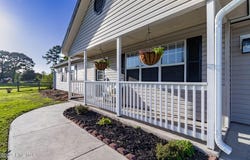 403 Dayrell Drive, Hubert, NC 28539