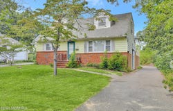 24 Berger Avenue, Oakhurst, NJ 07755