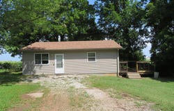 21515 S 215 Highway, Dadeville, MO 65635