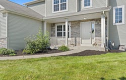 N8263 Woody Ln, Ixonia, WI 53036