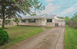 42070 Mcbride Avenue, Belleville, MI 48111