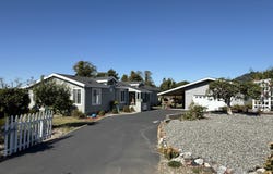 98522 CAMELLIA DR, Brookings, OR 97415