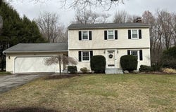79 Viscount Rd, Longmeadow, MA 01106