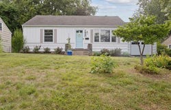 7820 Juniper Street, Prairie Village, KS 66208