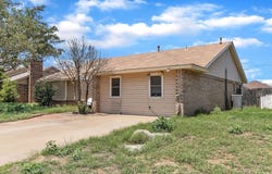 4502 Palmer Dr, Midland, TX 79705