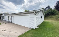 1217 Bluff Street, Norway, MI 49870