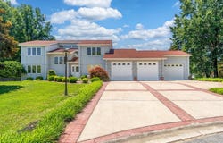 3201 Foxberry Circle, Carbondale, IL 62901
