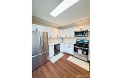 13 DARTMOUTH Way, North Brunswick, NJ 08902