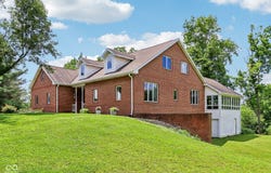 11000 W River Valley Road, Yorktown, IN 47396
