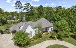 260 Hidden Oaks Drive, Ridgeland, MS 39157