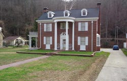 951 Riverside Drive, WELCH, WV 24801