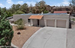700 Sundown Court, Las Cruces, NM 88011