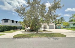 19241 SW 93rd Rd, Cutler Bay, FL 33157