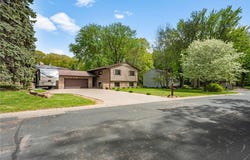 2850 Pheasant Circle, Mound, MN 55364