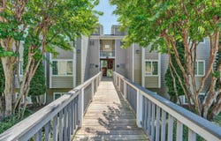 295 S Pointe Shore Dr, Moneta, VA 24121