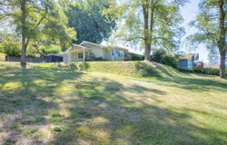 1105 NE Beacon Drive, Grants Pass, OR 97526
