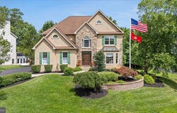 13 CEDAR CREST COURT, DOYLESTOWN, PA 18901